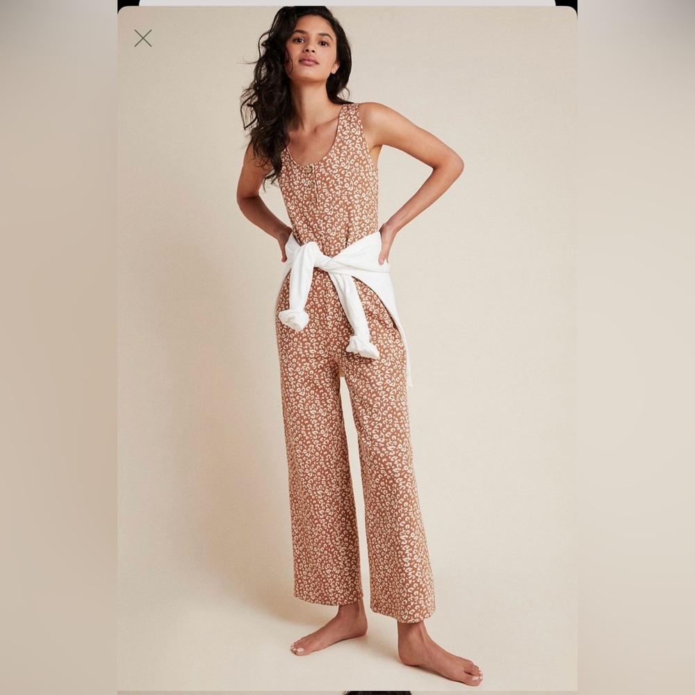 NWT EXCELLENT CONDITION Anthropologie Jumpsuit/Romper NEVER BEEN WORN!